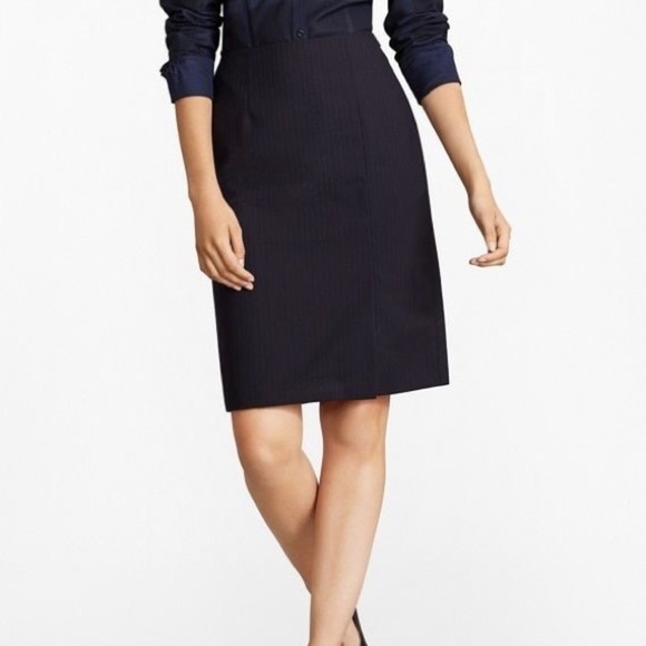 J Crew Mercantile size 6 black wool pencil skirt - Picture 2 of 10